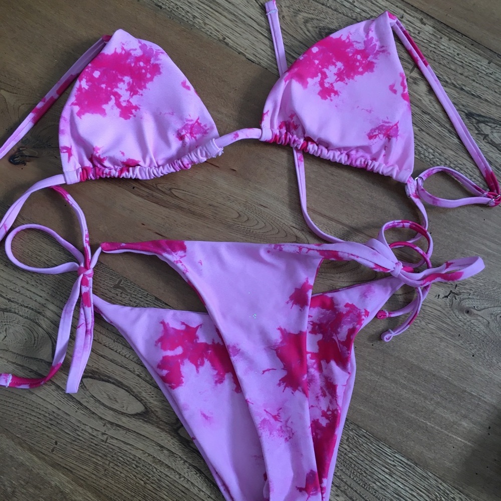 *FREE ADD ON** Zaful pink tie dye bikini